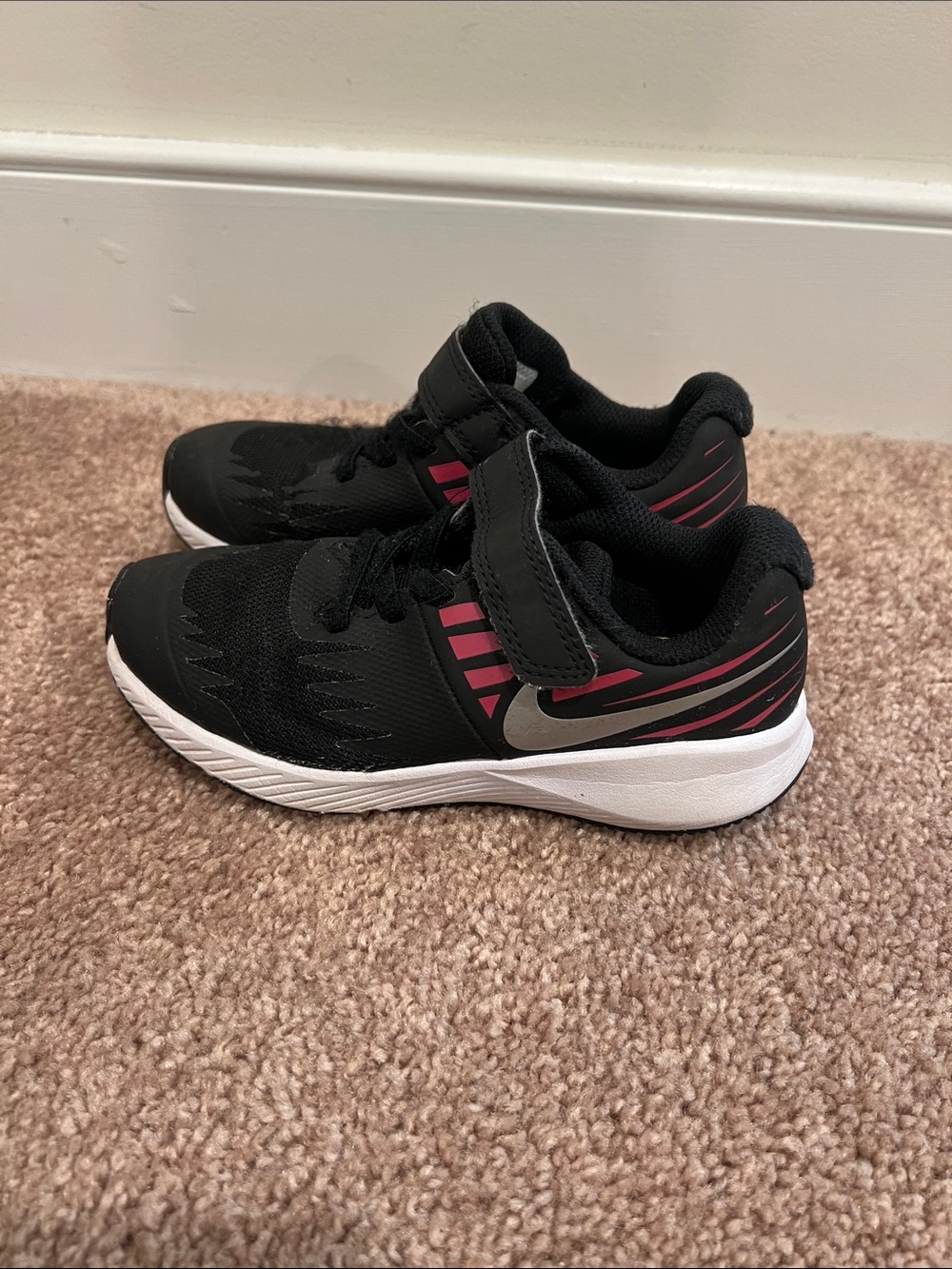 Nike Kids Black and Pink Velcro Athletic Sneakers